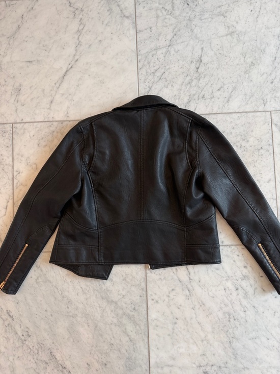 Blank NYC Black Faux Leather Moto Jacket with rose gold Hardware - Picture 7 of 7